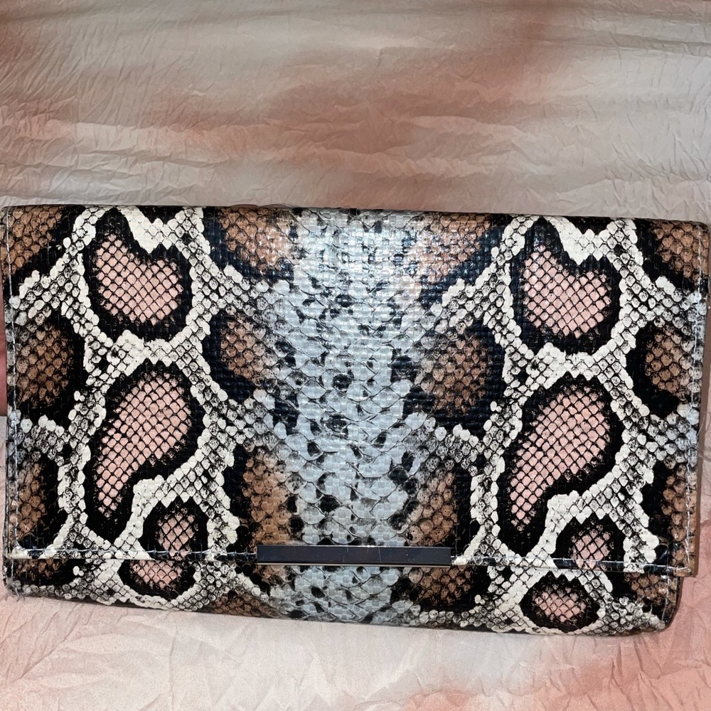 H&M snakeskin print clutch w/ silver hardware😍😍